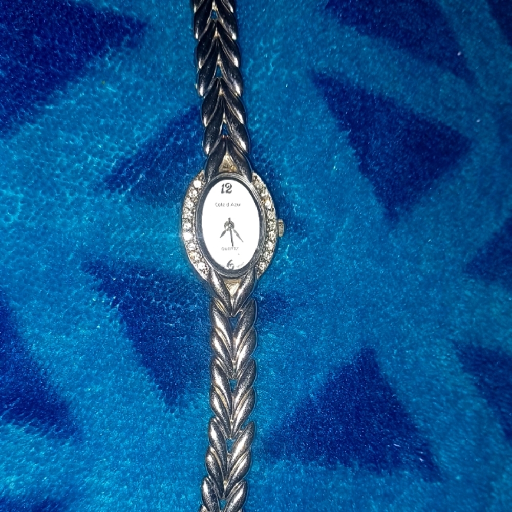 Quartz cote de azul silver watch